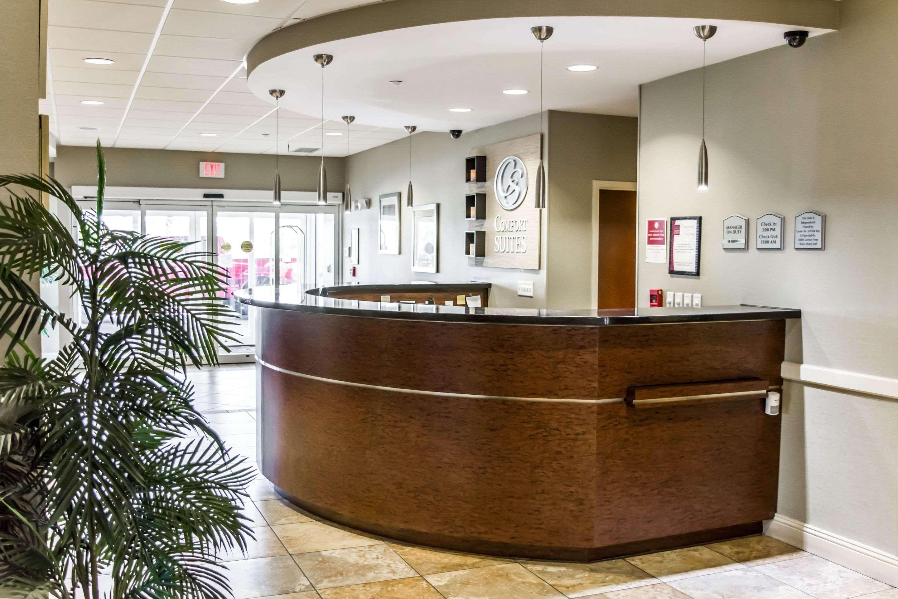 Comfort Suites Palm Bay - Melbourne Exterior photo